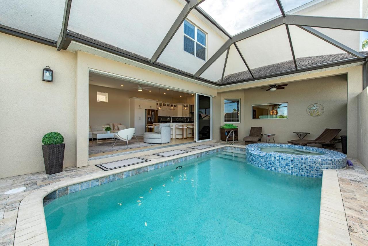 North Naples Vacation Home With Pool. 4 Bedrooms. Sleeps 10 מראה חיצוני תמונה