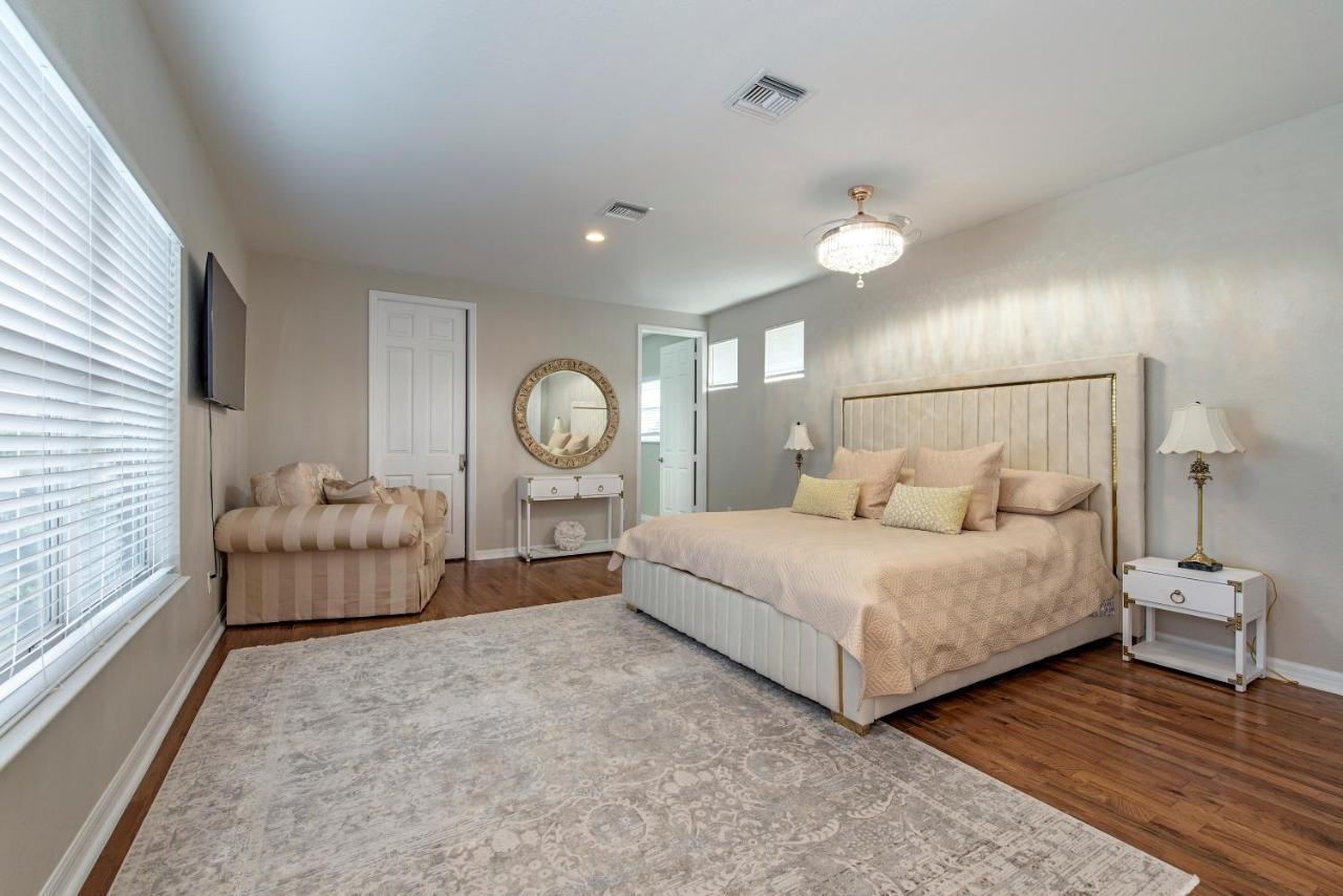 North Naples Vacation Home With Pool. 4 Bedrooms. Sleeps 10 מראה חיצוני תמונה